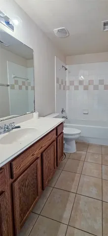 2202 Drake Falls Drive Pearland TX 77584