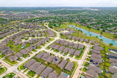 18327 Shallow Hill Court Houston TX 77084