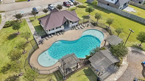 437 Summerset Landing Court Conroe TX 77304