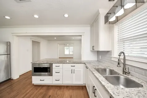 609 Reid Street Houston TX 77022
