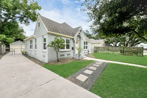 609 Reid Street Houston TX 77022