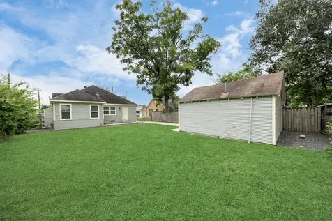 609 Reid Street Houston TX 77022