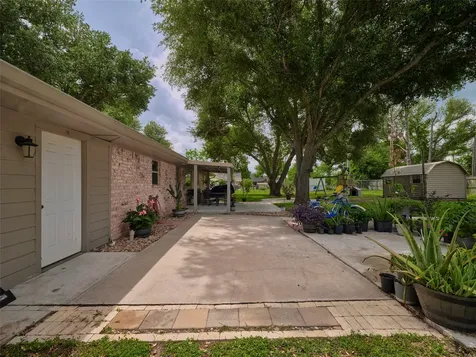 9326 Kostelnik Street Needville TX 77461
