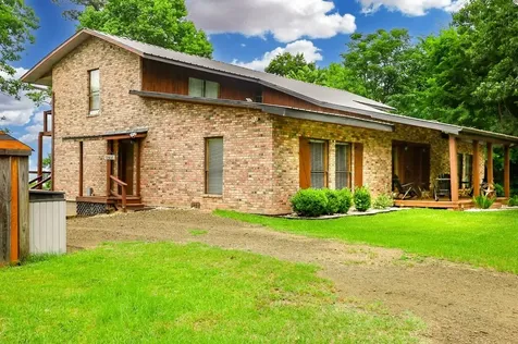 169 Cheyenne Street Zavalla TX 75980