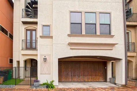 1141 W 23rd Street B Houston TX 77008