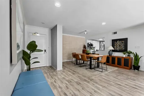 604 S Ripple Creek Drive 604 Houston TX 77057