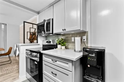 604 S Ripple Creek Drive 604 Houston TX 77057