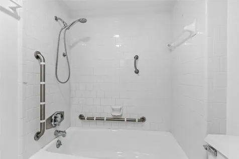 604 S Ripple Creek Drive 604 Houston TX 77057