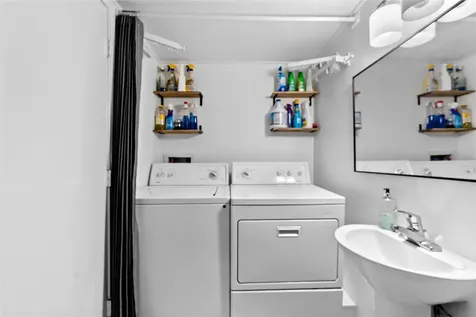 604 S Ripple Creek Drive 604 Houston TX 77057