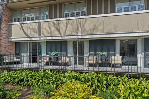604 S Ripple Creek Drive 604 Houston TX 77057