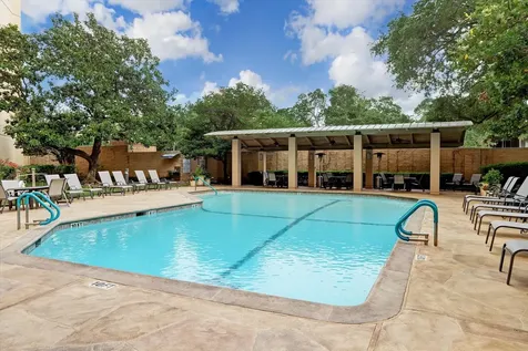5555 Del Monte Drive 1305 Houston TX 77056