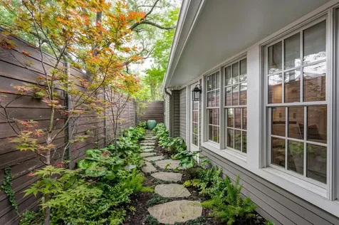 3131 Rice Boulevard West University Place TX 77005