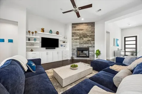 1809 Grace Crossing Friendswood TX 77546