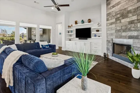 1809 Grace Crossing Friendswood TX 77546