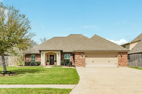 238 Creekside Lane Lake Jackson TX 77566