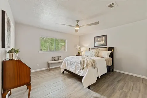 12118 Quail Hollow Lane Pinehurst TX 77362