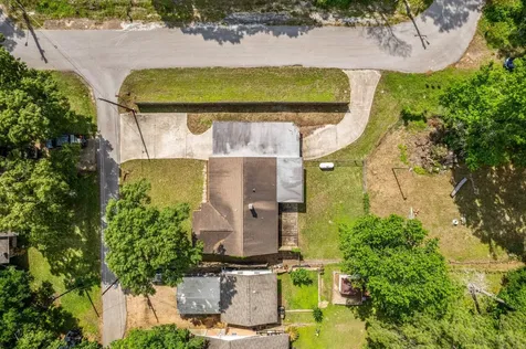 12118 Quail Hollow Lane Pinehurst TX 77362