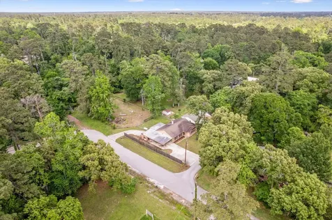 12118 Quail Hollow Lane Pinehurst TX 77362