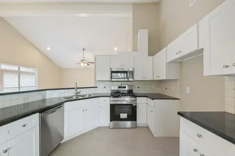 1911 Highcrest Drive Missouri City TX 77489