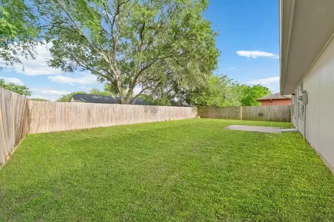 1911 Highcrest Drive Missouri City TX 77489