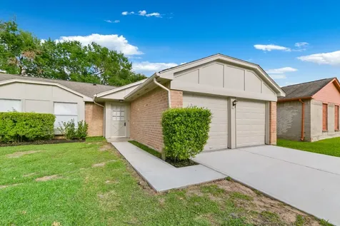 1911 Highcrest Drive Missouri City TX 77489
