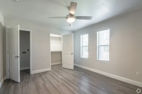 1600 Avenue M 123 South Houston TX 77587