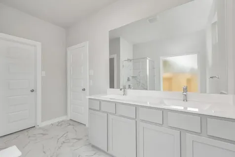 18530 Athena Flower Drive Fresno TX 77545