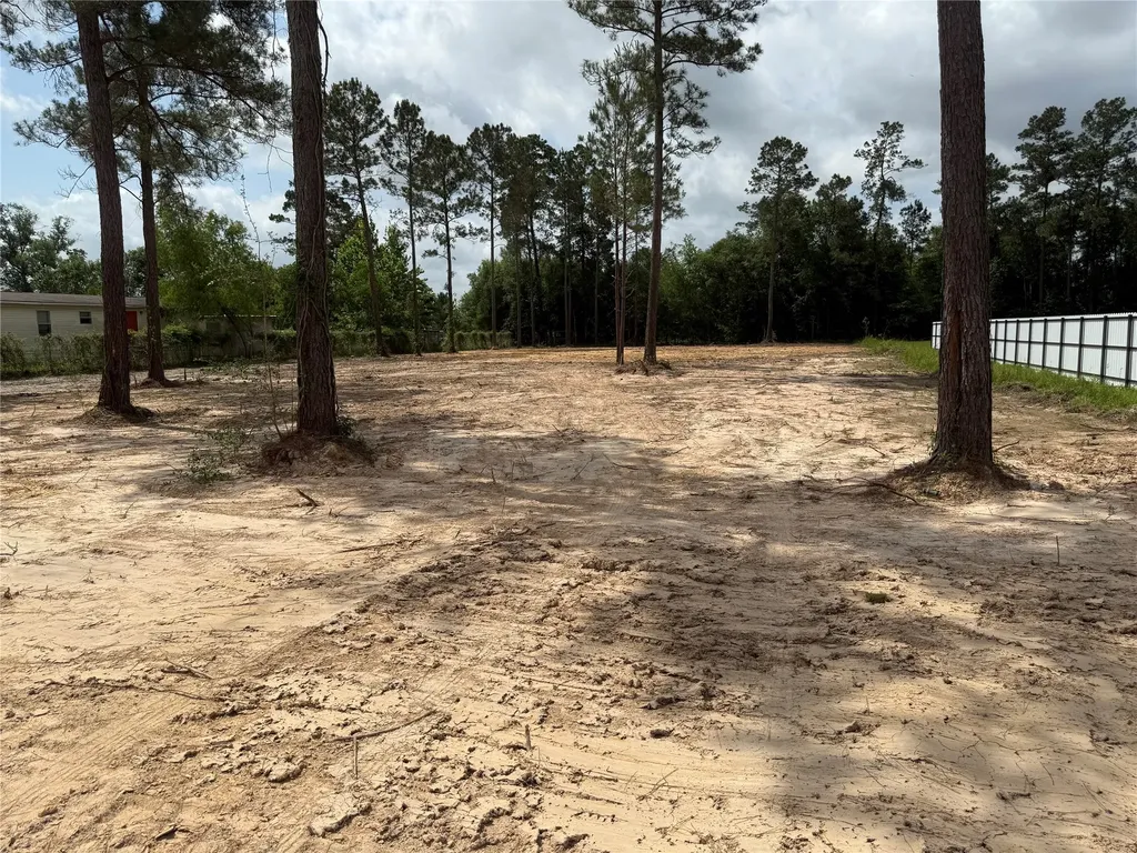 860 County Road 3679 J Cleveland TX 77327