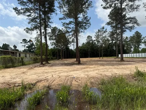 860 County Road 3679 J Cleveland TX 77327