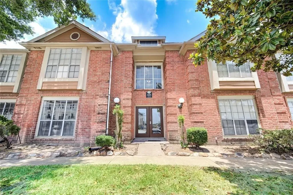 12200 Overbrook Lane 31a Houston TX 77077