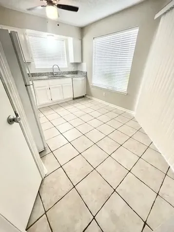 12200 Overbrook Lane 31a Houston TX 77077
