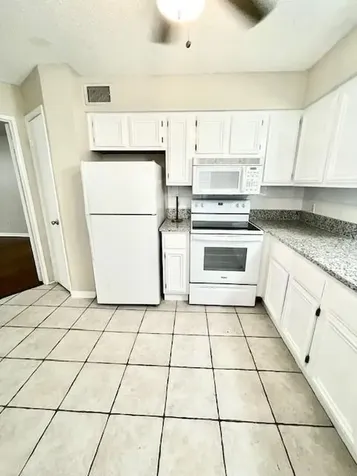 12200 Overbrook Lane 31a Houston TX 77077