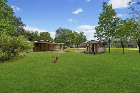 632 Meadowlawn Street Shoreacres TX 77571