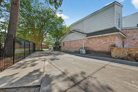 11719 Chuckson Drive Houston TX 77065