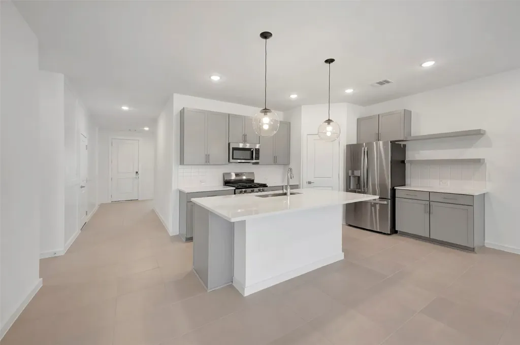 468 East Rose Marie Lane Montgomery TX 77356