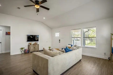 4111 Engelke Street Houston TX 77003
