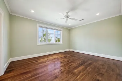 4005 Piping Rock Lane Houston TX 77027