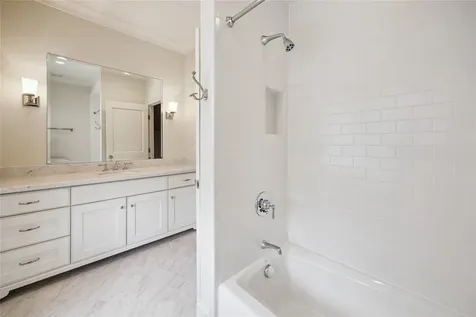 4005 Piping Rock Lane Houston TX 77027