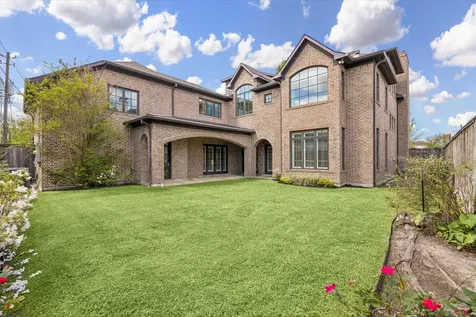 4005 Piping Rock Lane Houston TX 77027
