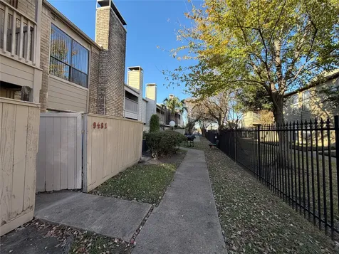 9461 Pagewood Lane Houston TX 77063