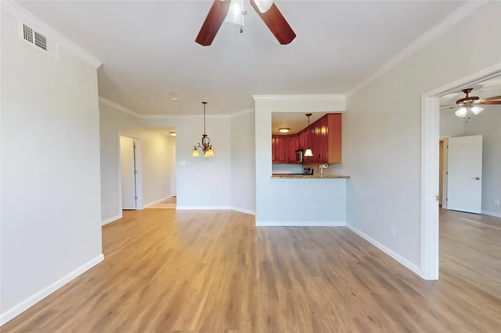 793 Davis Road 111 League City TX 77573