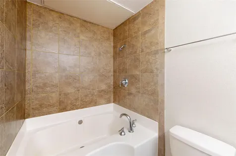 793 Davis Road 111 League City TX 77573