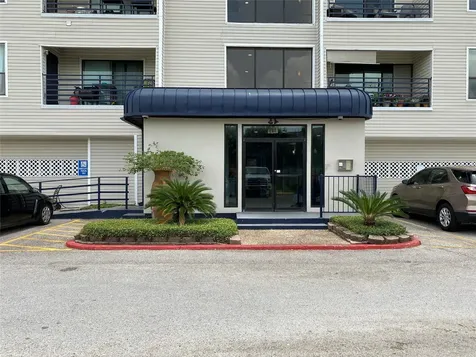 793 Davis Road 111 League City TX 77573