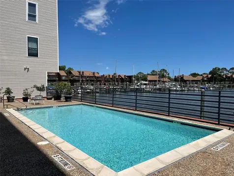 793 Davis Road 111 League City TX 77573