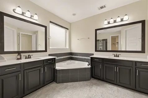 4002 Dogwood Canyon Lane Sugar Land TX 77479
