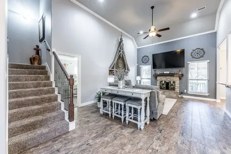 2136 Wheatstone Drive Huntsville TX 77340