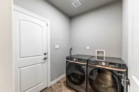 2136 Wheatstone Drive Huntsville TX 77340