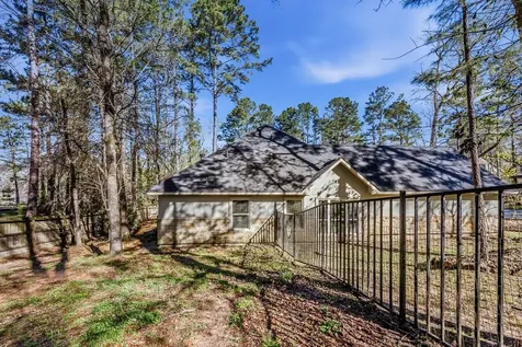 2136 Wheatstone Drive Huntsville TX 77340