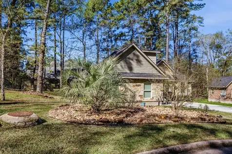 2136 Wheatstone Drive Huntsville TX 77340