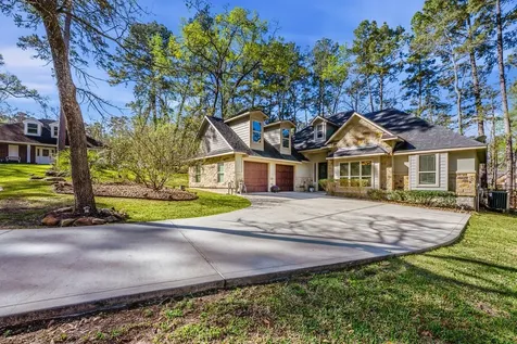 2136 Wheatstone Drive Huntsville TX 77340